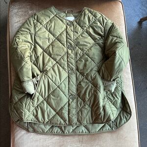 Oversized calm Green Puff Jacket Coat Nicely tailored Detailed As new S-L fit